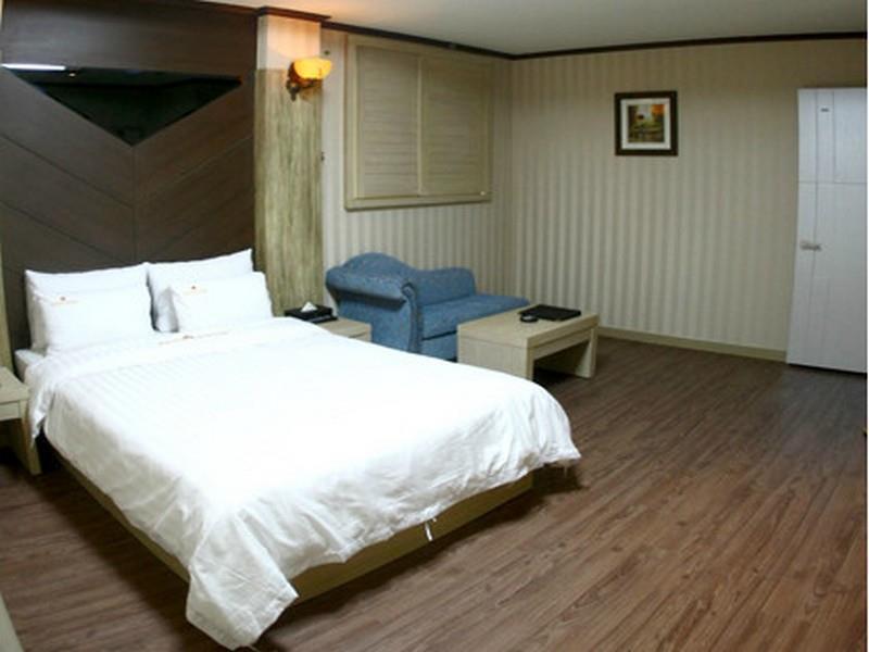 Metro Pol Tourist Hotel Pyeongtaek Buitenkant foto