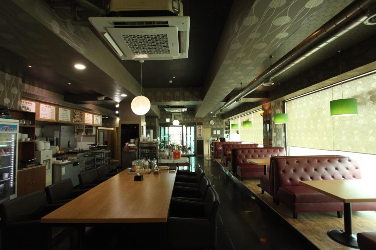 Metro Pol Tourist Hotel Pyeongtaek Buitenkant foto