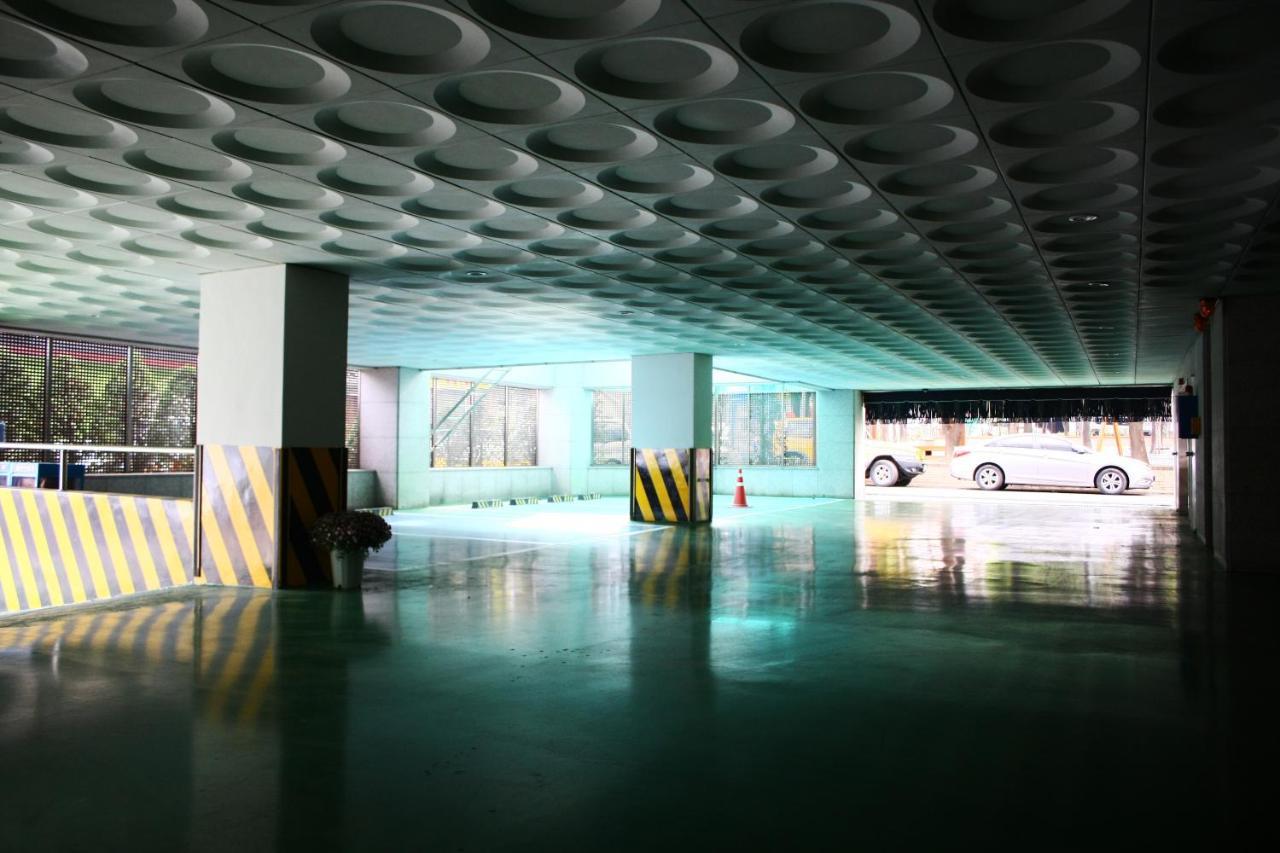 Metro Pol Tourist Hotel Pyeongtaek Buitenkant foto